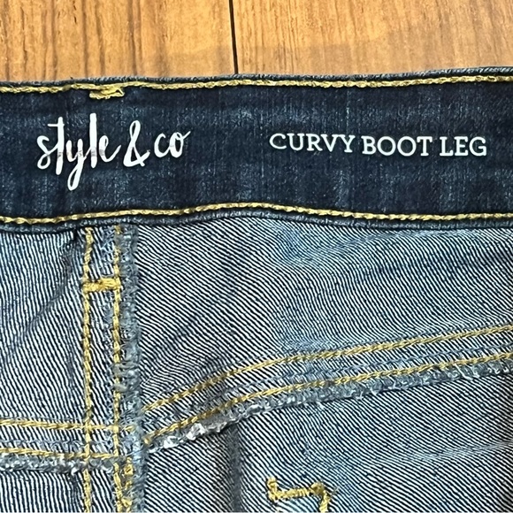 Style & Co Classic Curvy Boot Leg Dark Wash Jeans Sz 16 - Picture 4 of 8